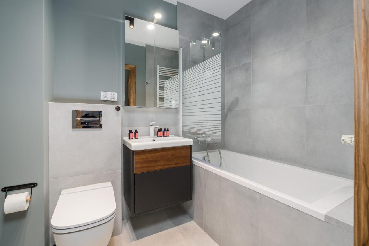 Poznan Serbska 2 Miejsca Parkingowe By Noclegi Renters ภายนอก รูปภาพ