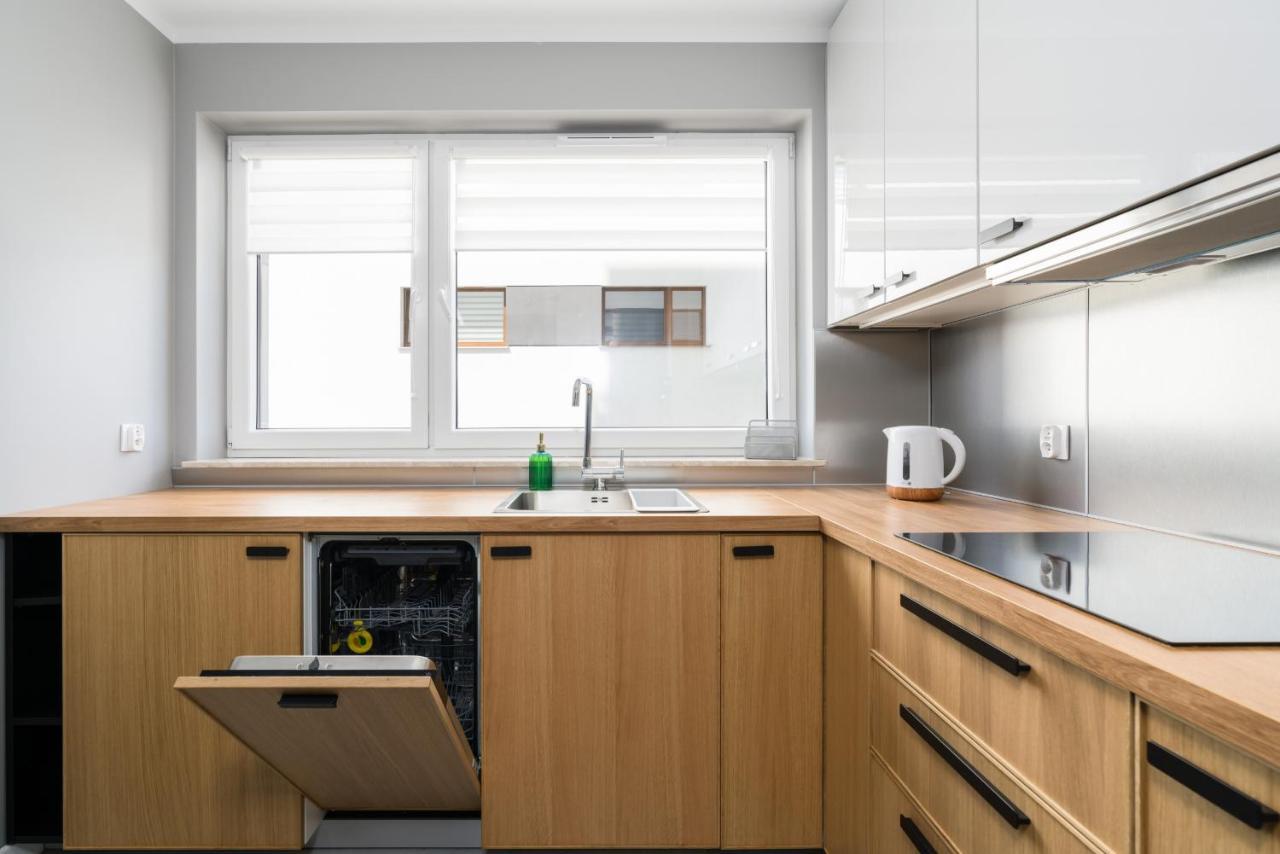 Poznan Serbska 2 Miejsca Parkingowe By Noclegi Renters ภายนอก รูปภาพ